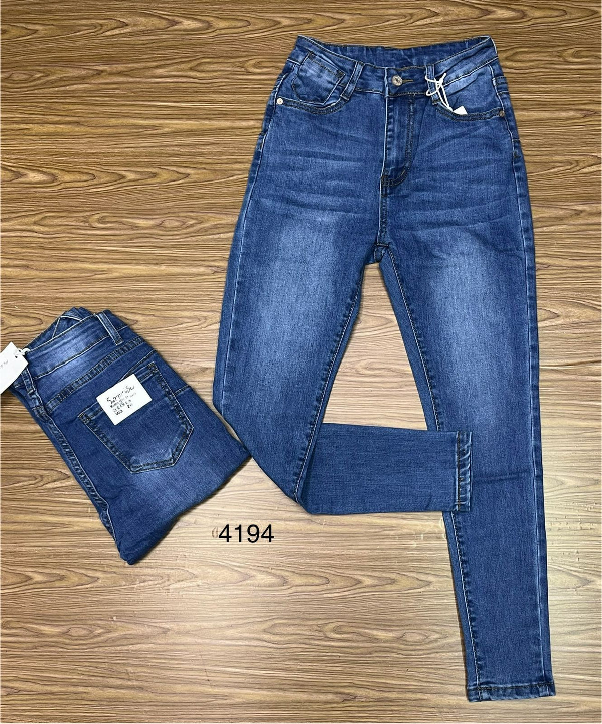 Jeans Corte Skinny Clásico para Dama - SU4194